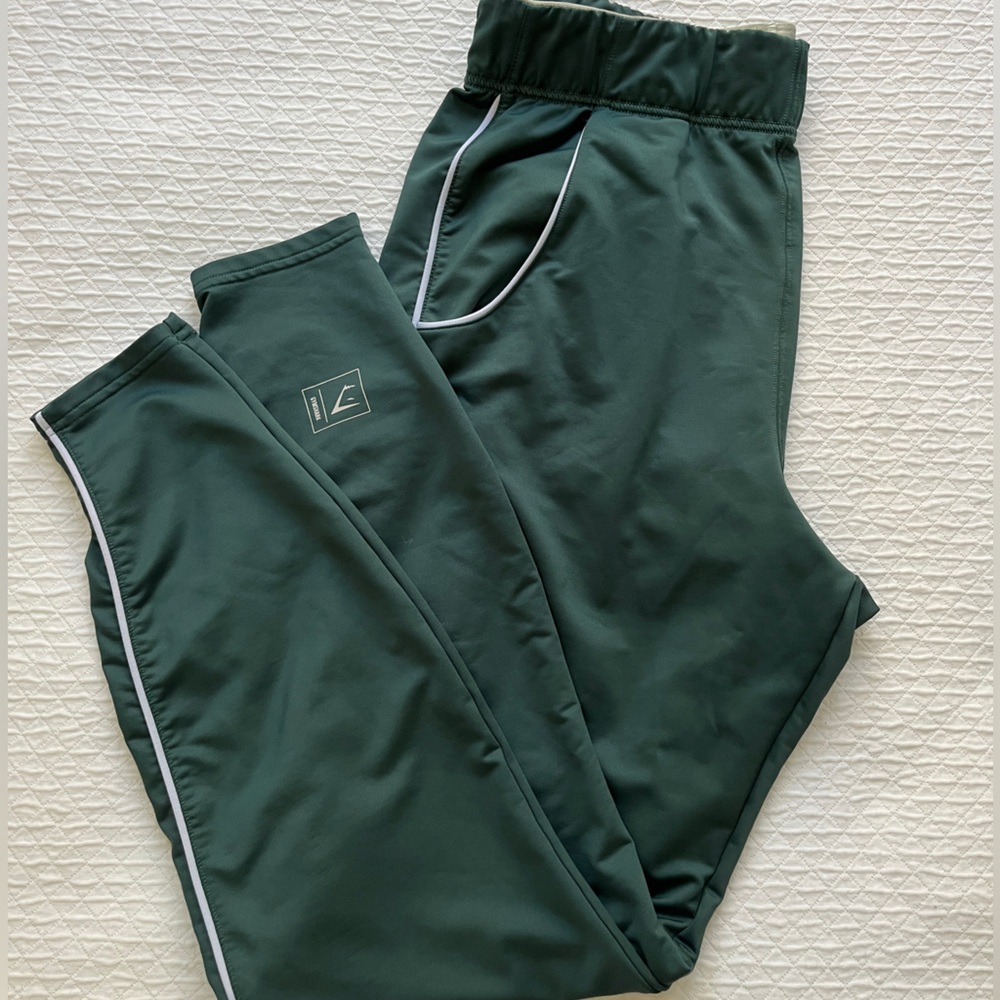 Gymshark Green athletic pants womens size L